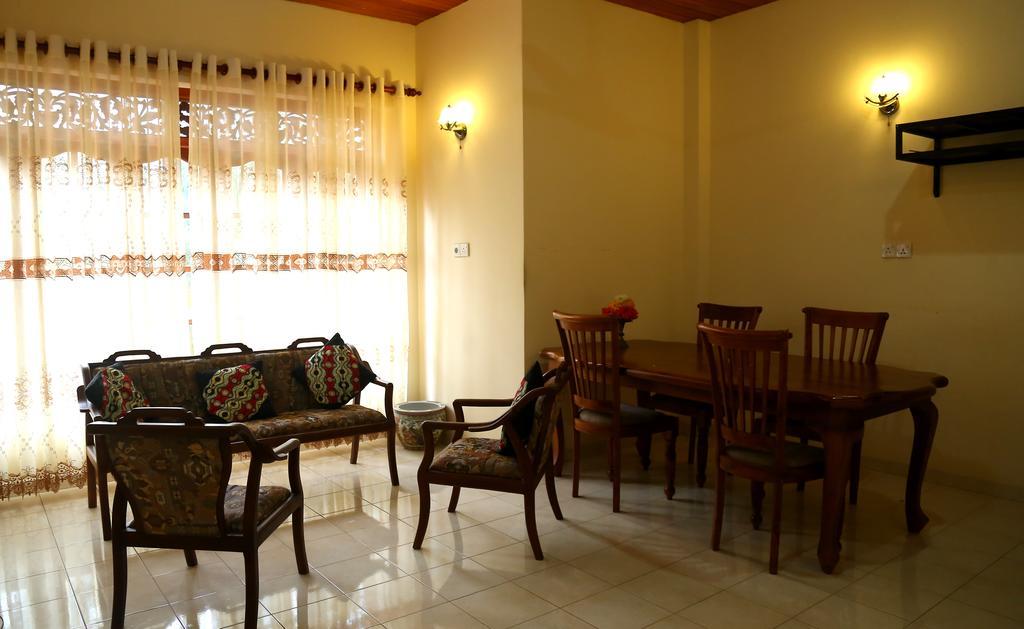 Serenity Villa Hikkaduwa Exterior foto