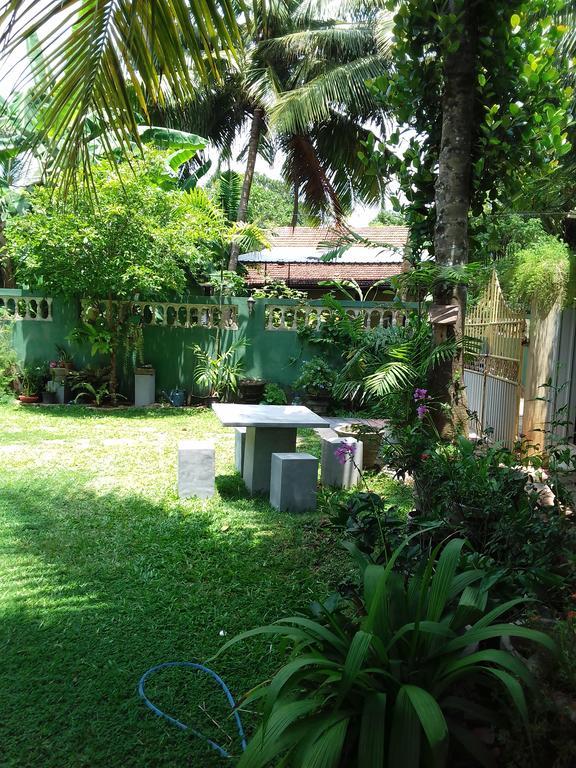 Serenity Villa Hikkaduwa Exterior foto